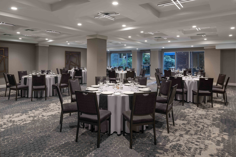 Food & Drinks 5, Portland Harbor Hotel, Cumberland