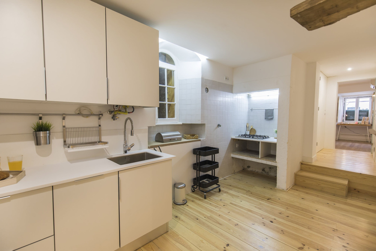 Others 5, Historical Apartment Santos, Lisbon