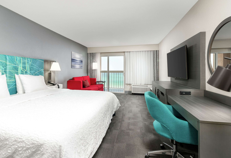 Bedroom 4, Hampton Inn Daytona Shores - Oceanfront, Volusia