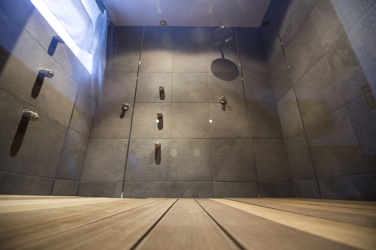 Bathroom 5, Alpstay - Chalet Hotel Hartmann - Adults Only, Bolzano