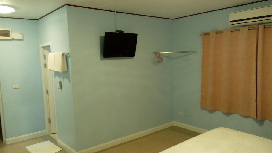 Bedroom 2, Onanong Resort, Uthumphon Phisai