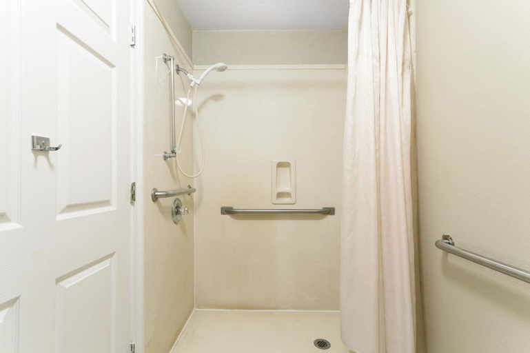 Bedroom 21