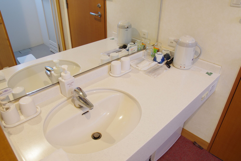 Bathroom 3, Manza Kogen Hotel, Tsumagoi