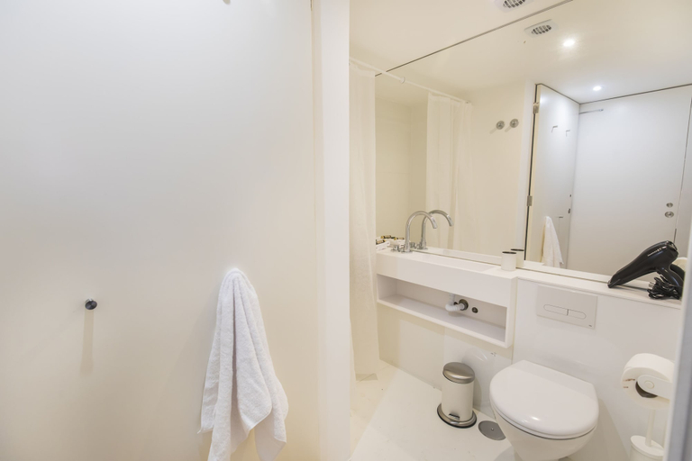 Bathroom 2, Historical Apartment Santos, Lisbon