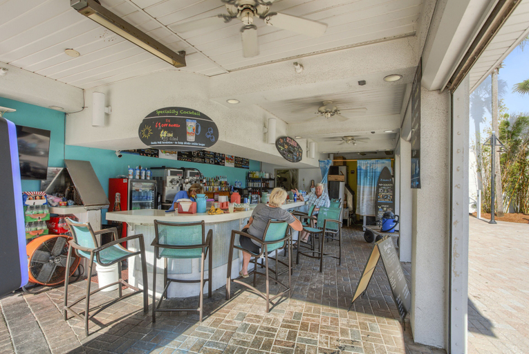 Food & Drinks, Nautical Nook, Bay