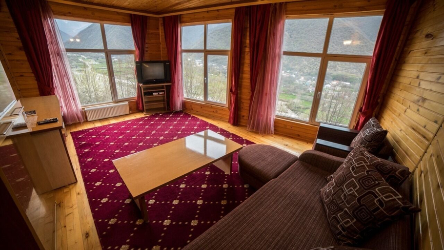 Bedroom 3, Kungut Hotel & Resort, Şəki
