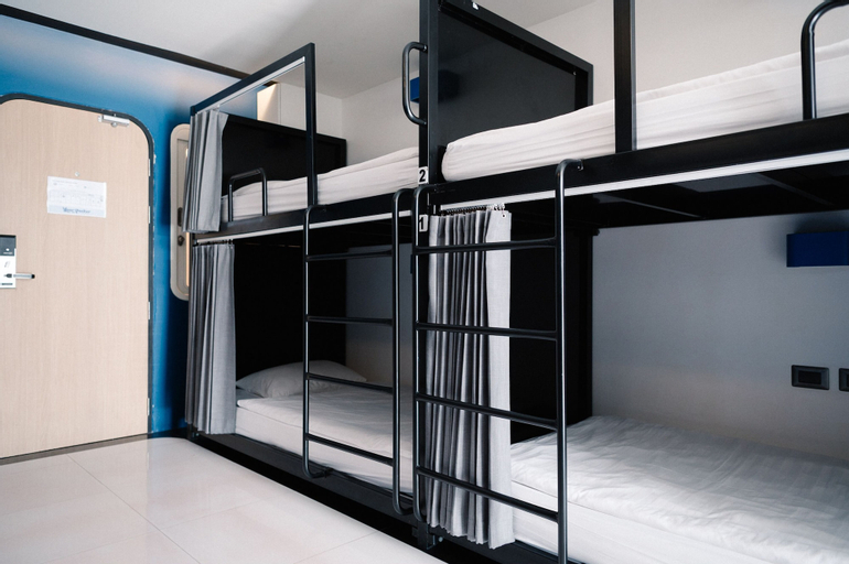 Bedroom 13