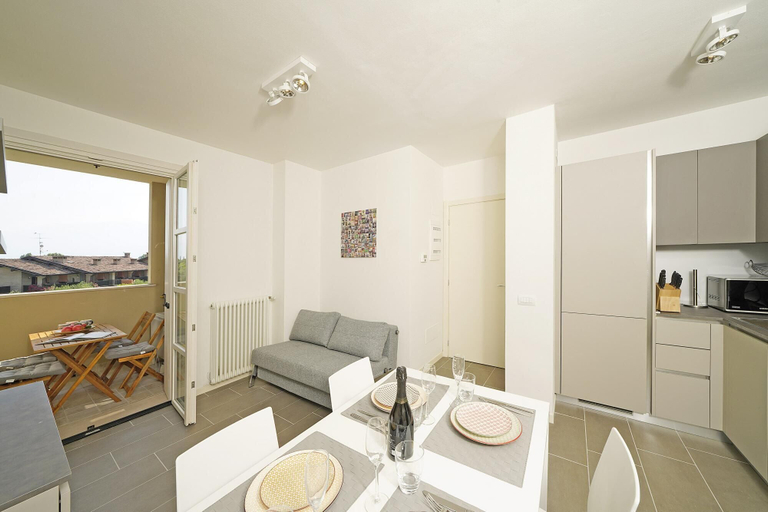 Others 2, Corte Fasanella 31 in Toscolano Maderno, Brescia