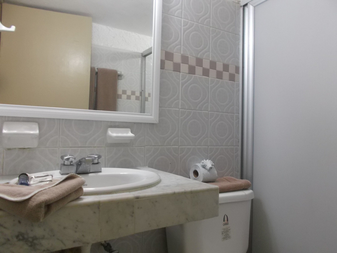 Bathroom 3, Hotel Imperial las Perlas, Benito Juárez
