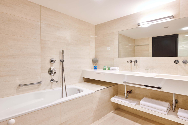 Bathroom 5, Hotel Parentium Plava Laguna, Vrsar