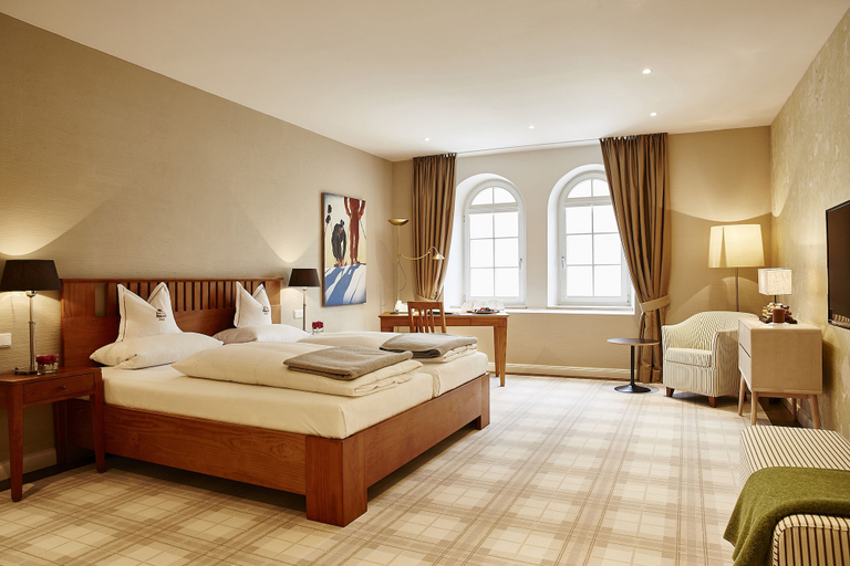 Bedroom 3, Hotel Gutsgasthof Stangl, Ebersberg