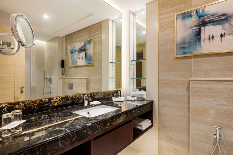 Bathroom 4