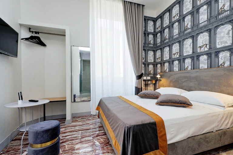 Bedroom 4, Opera 58, Rome