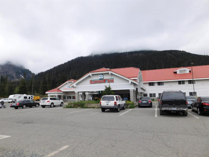 Public Area 1, Summit Inn, King