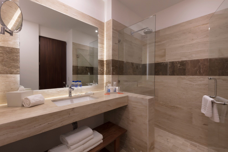 Bathroom 5, Krystal Vallarta, Puerto Vallarta