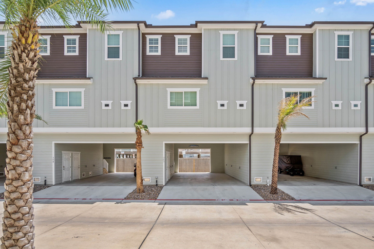 Exterior & Views, Island Paradise, Nueces