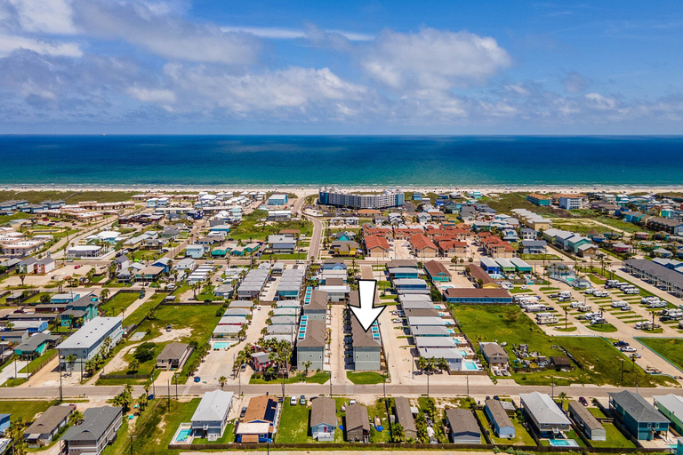 Others 4, Island Paradise, Nueces