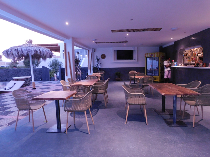 Food & Drinks 5, Sandy's Paradise Infinity, South Aegean