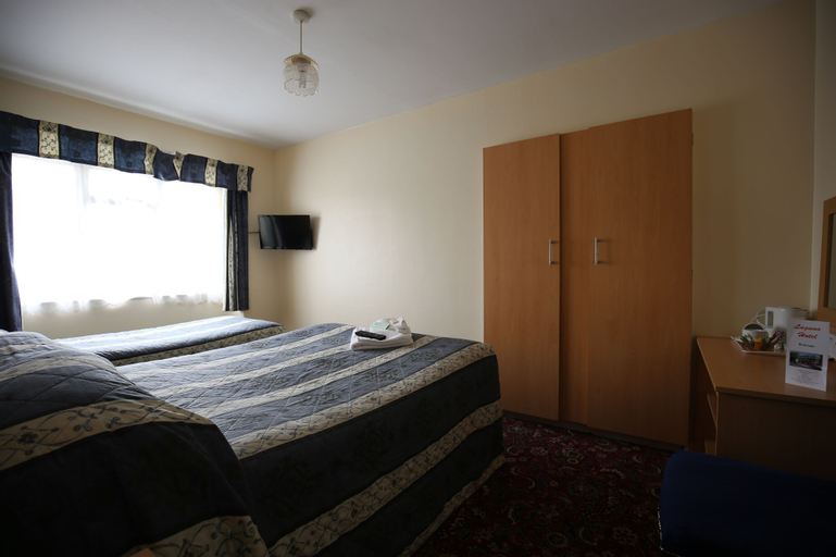 Bedroom 6