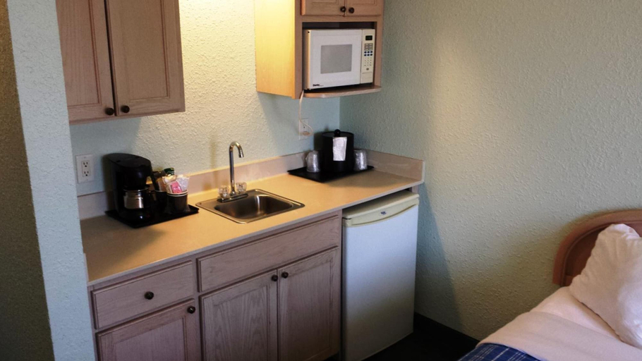 Others 5, Motel 6 Cocoa Beach, FL, Brevard