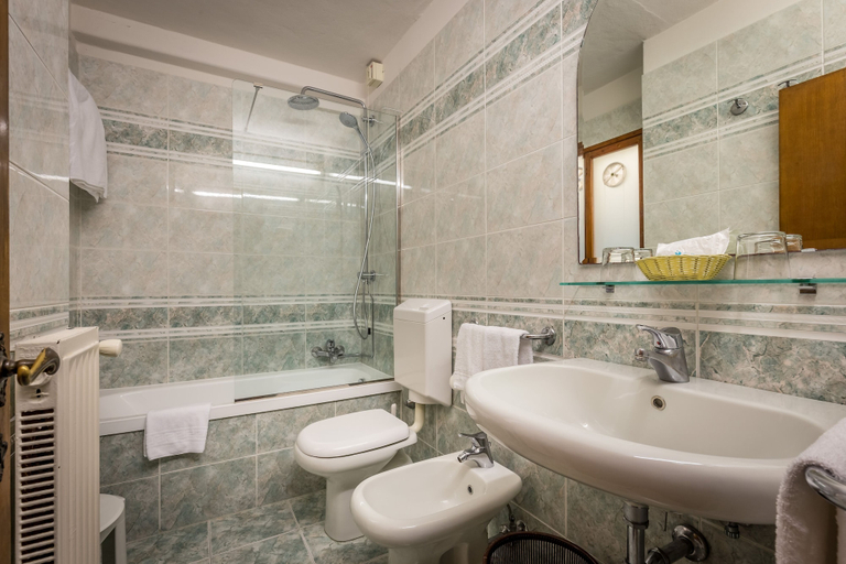 Bathroom 4, Hotel Alessandra, Florence