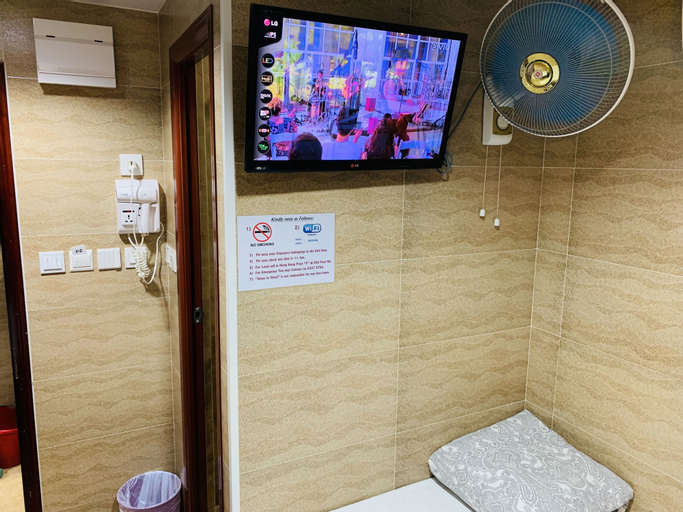 Bathroom 10