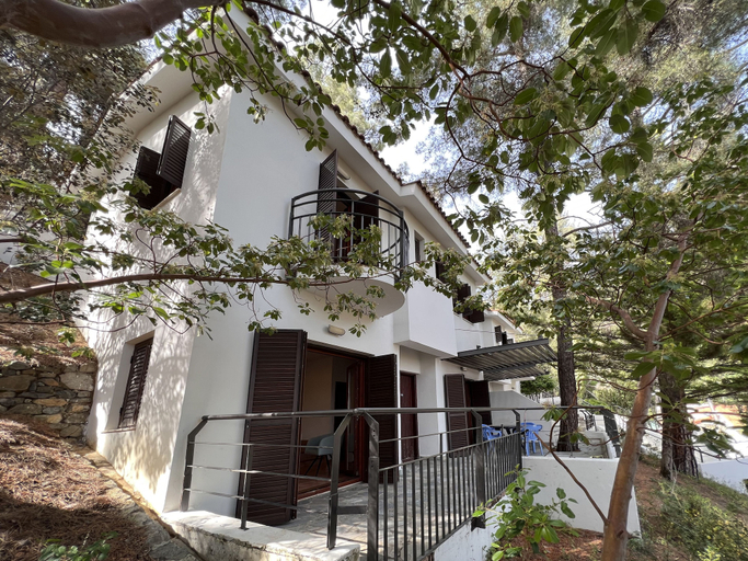 Exterior & Views 2, Poed Residences