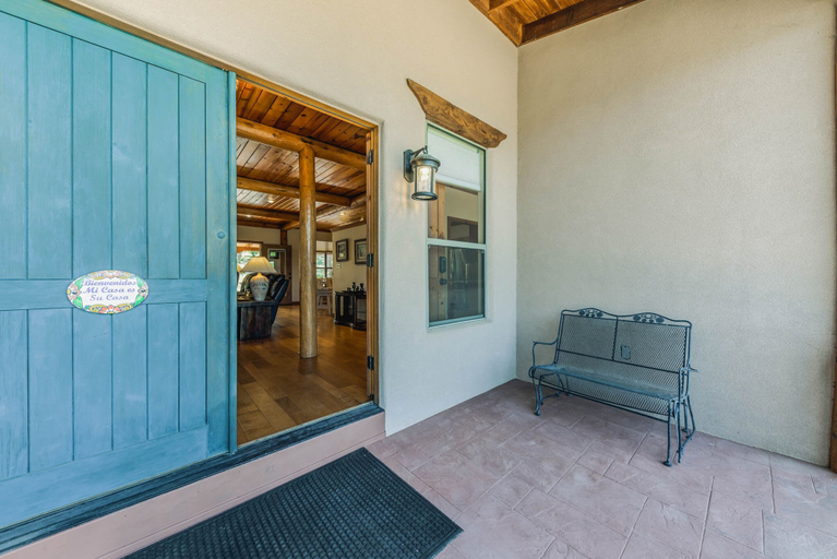 Exterior & Views 2, Casa de Fierros, Lincoln