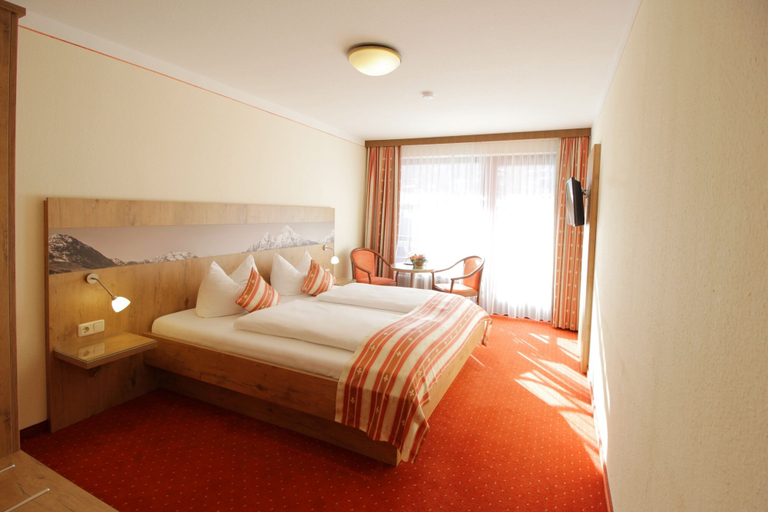Bedroom 5, Alpenhotel Brennerbascht, Berchtesgadener Land