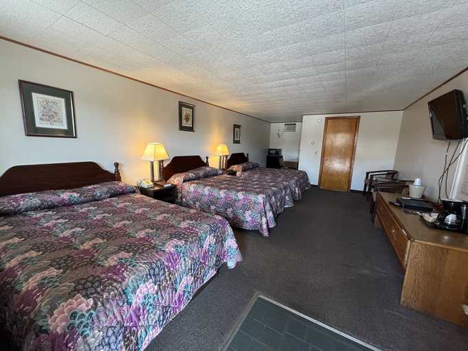 Bedroom 5, Mansfield Inn, Tioga