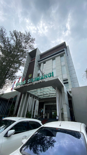 Exterior & Views 3, Oasis Siliwangi Hotel & Waterpark, Bandung