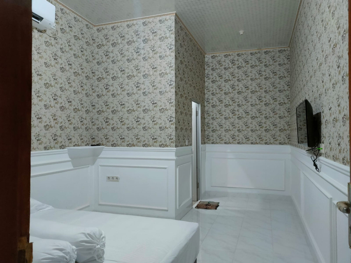Bathroom 5