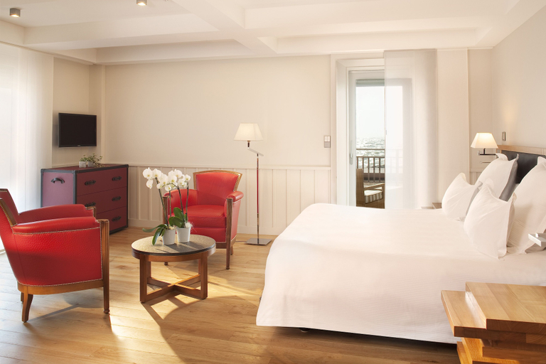 Bedroom 2, Hôtel de L'Océan, Loire-Atlantique