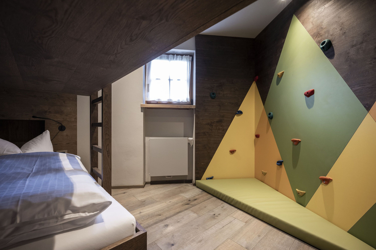 Bedroom 3, Post Alpina - Family Chalets Dolomites, Bolzano