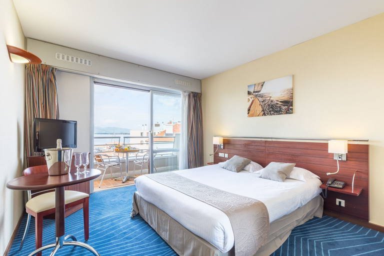 Bedroom 3, Hotel & Spa Brise de Mer, Var