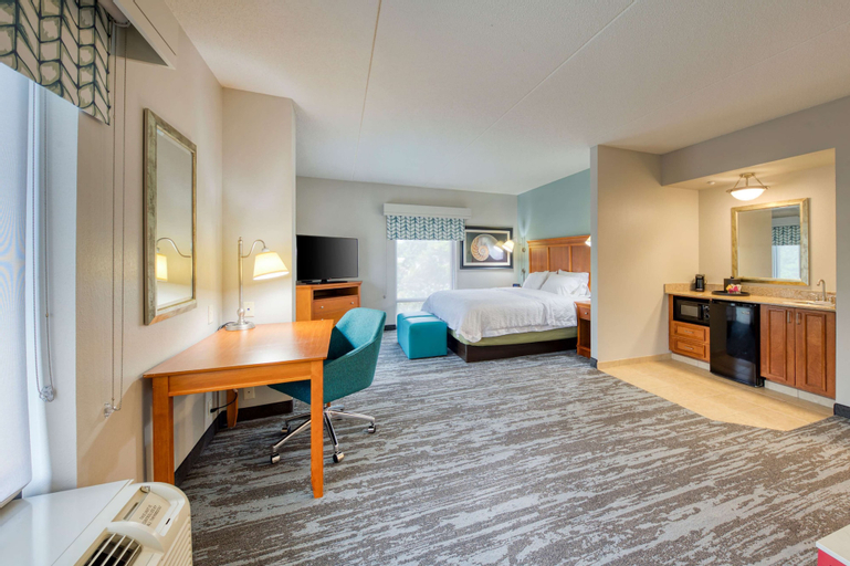 Bedroom 13