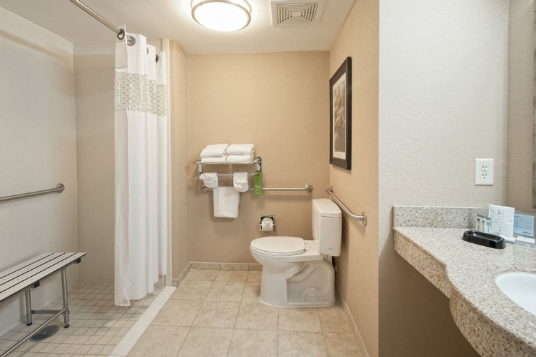 Bathroom 7