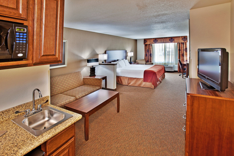 Bedroom 3, Holiday Inn Express & Suites DUBUQUE-WEST by IHG, Dubuque