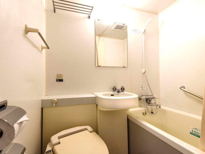 Bathroom 5, APA Hotel Akasaka Mitsuke, Minato