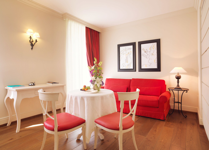 Dining Room 1
