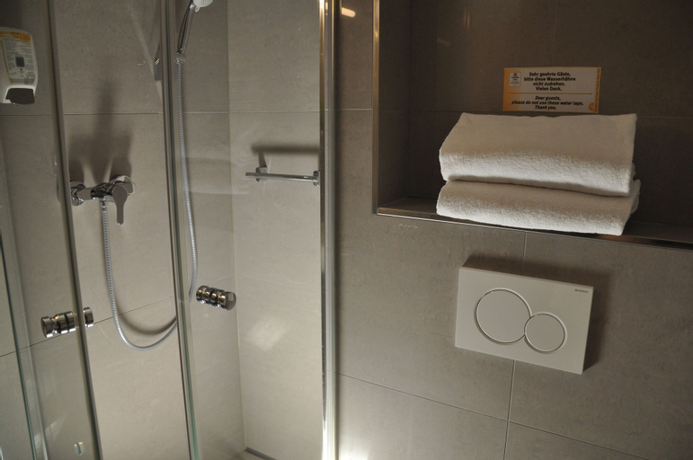 Bathroom 3