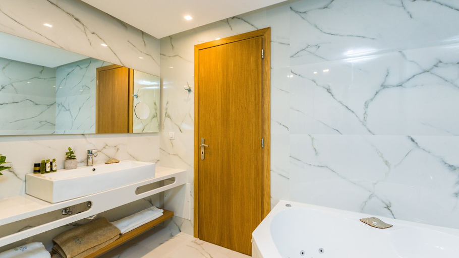 Bathroom 5, Menta City Boutique Hotel, Crete