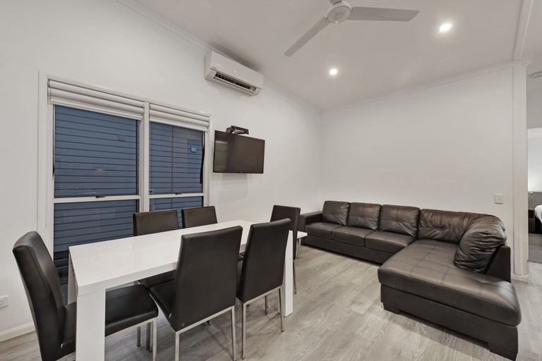 Dining Room 5