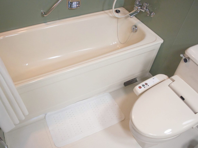 Bathroom 5, Rizzan Sea Park Hotel Tancha Bay, Onna
