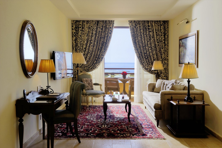 Others 5, Byblos Sur Mer, Byblos, Jubail