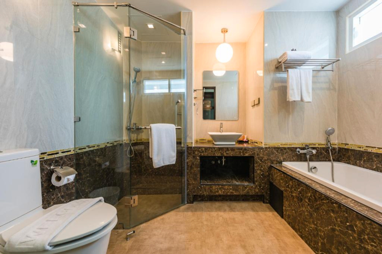 Bathroom 5