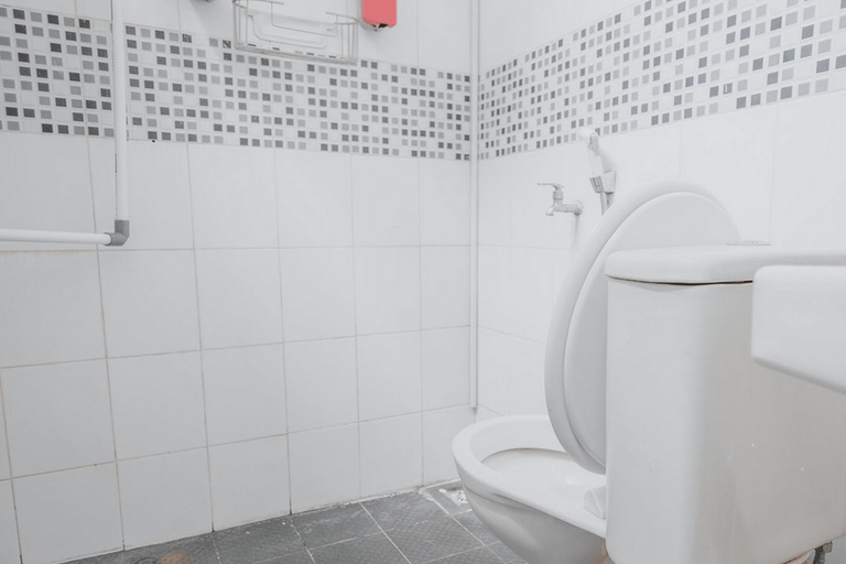 Bathroom 4