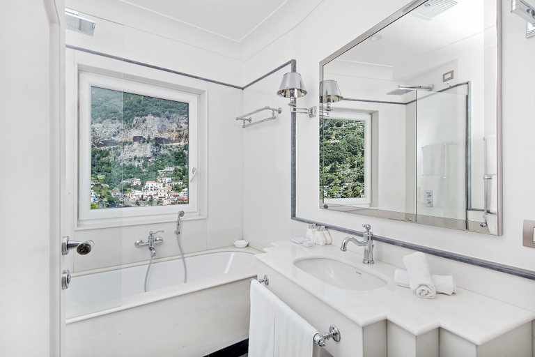 Bathroom 5, Hotel Villa Franca, Salerno