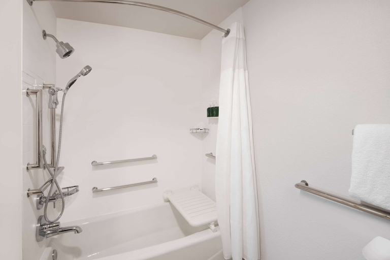 Bathroom 4, Sonesta ES Suites Atlanta Alpharetta North Point Mall, Fulton