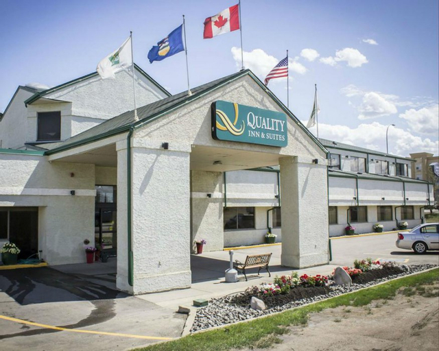 Exterior & Views, Ramada by Wyndham Nisku, Division No. 11